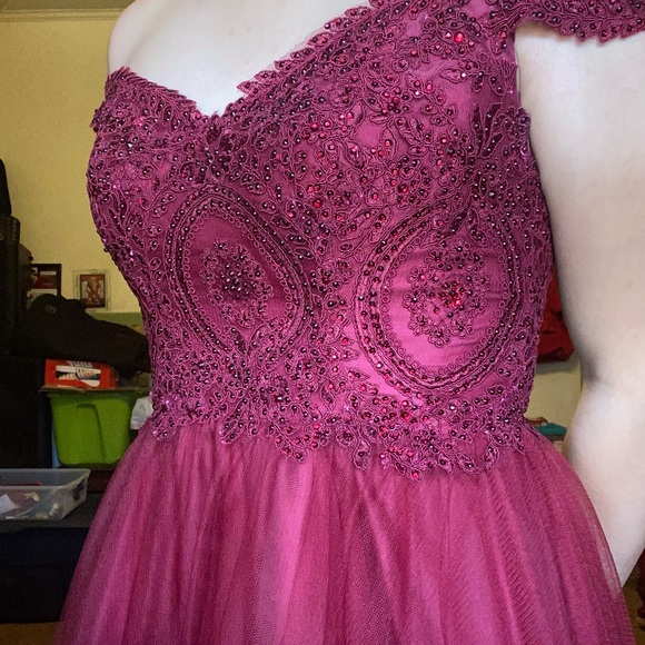 ✨PROM DRESS✨ - Picture 3 of 8